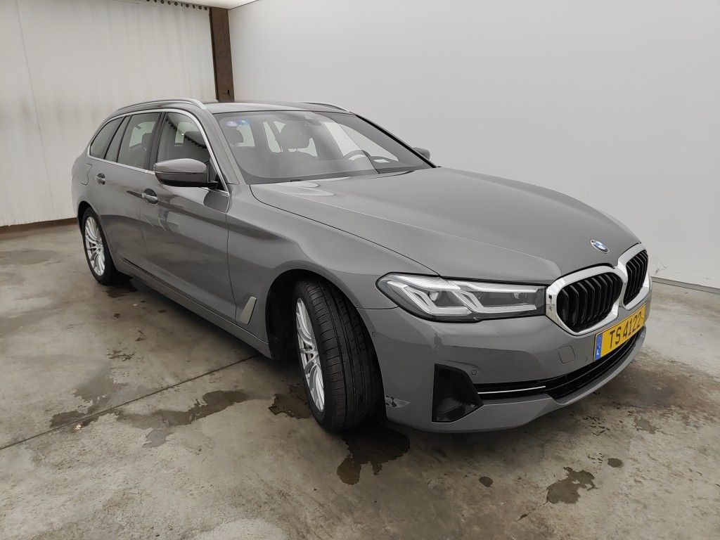 BMW 5 Series Touring 530e Lounge