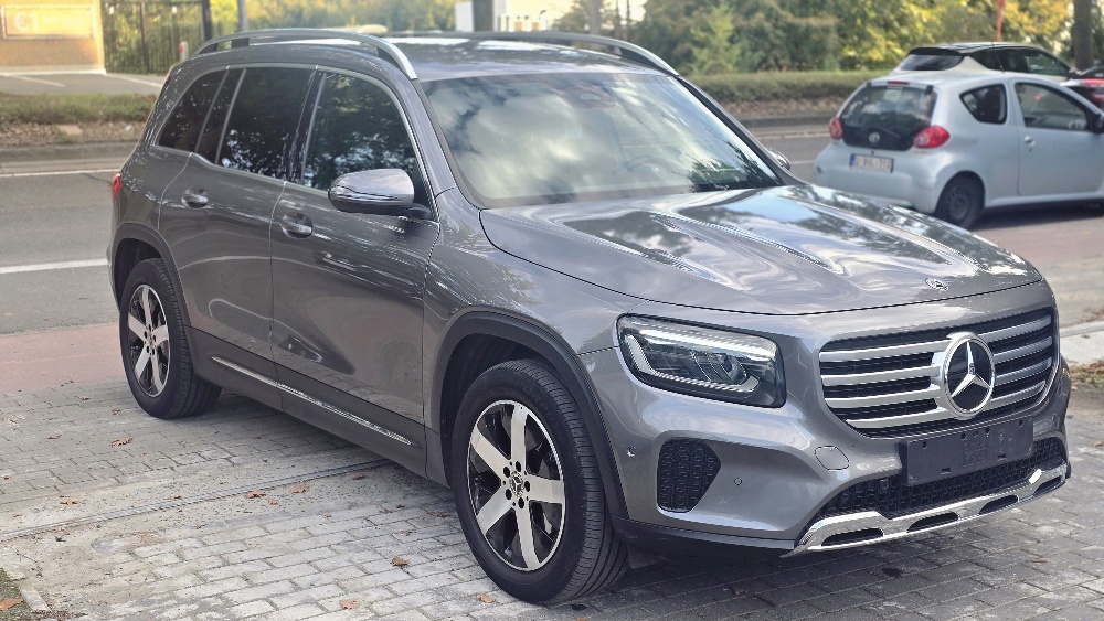 Mercedes-Benz GLB 180