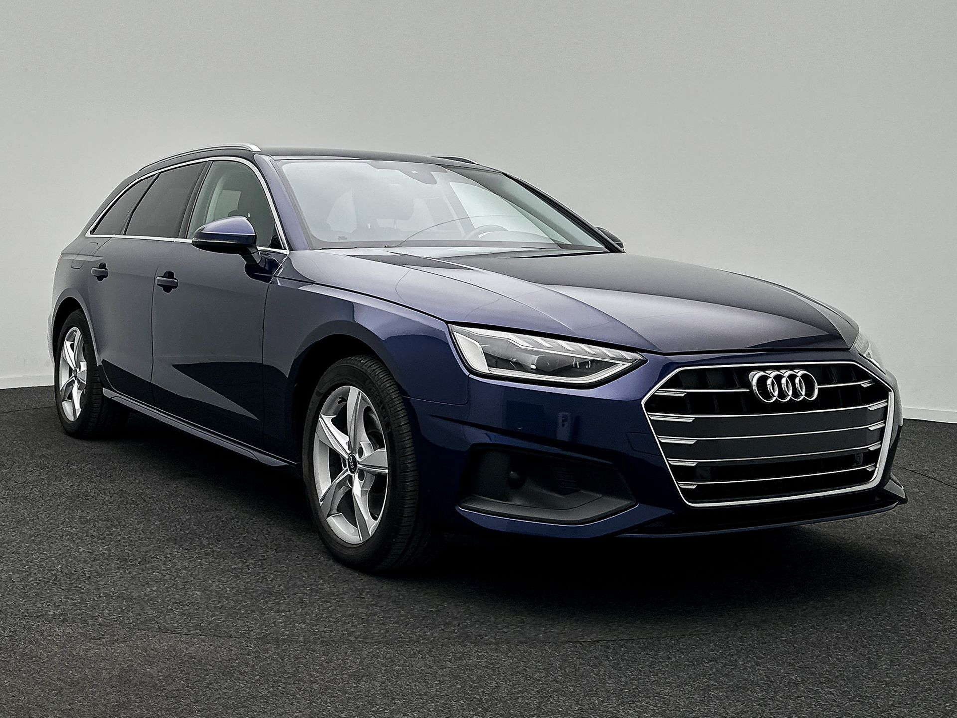 Audi A4 Avant 30 TDI Business Advanced