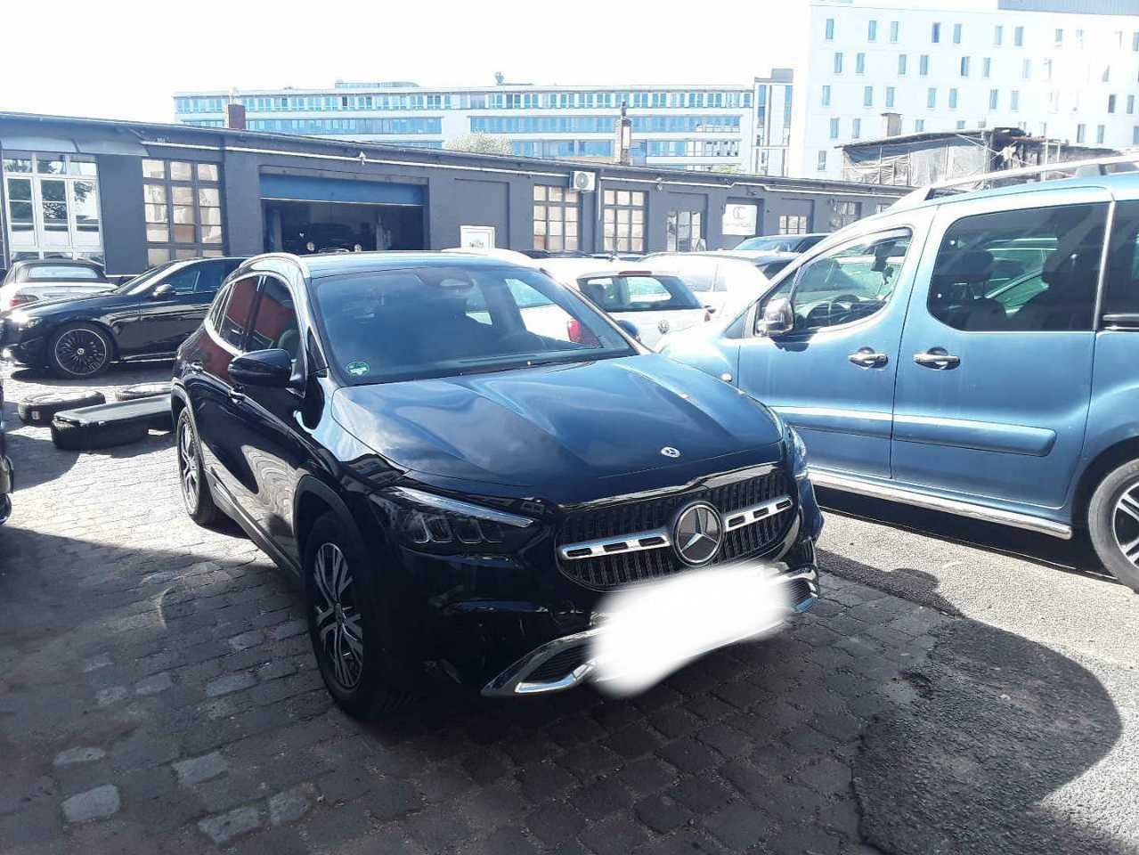 Mercedes-Benz GLA 200d progressive