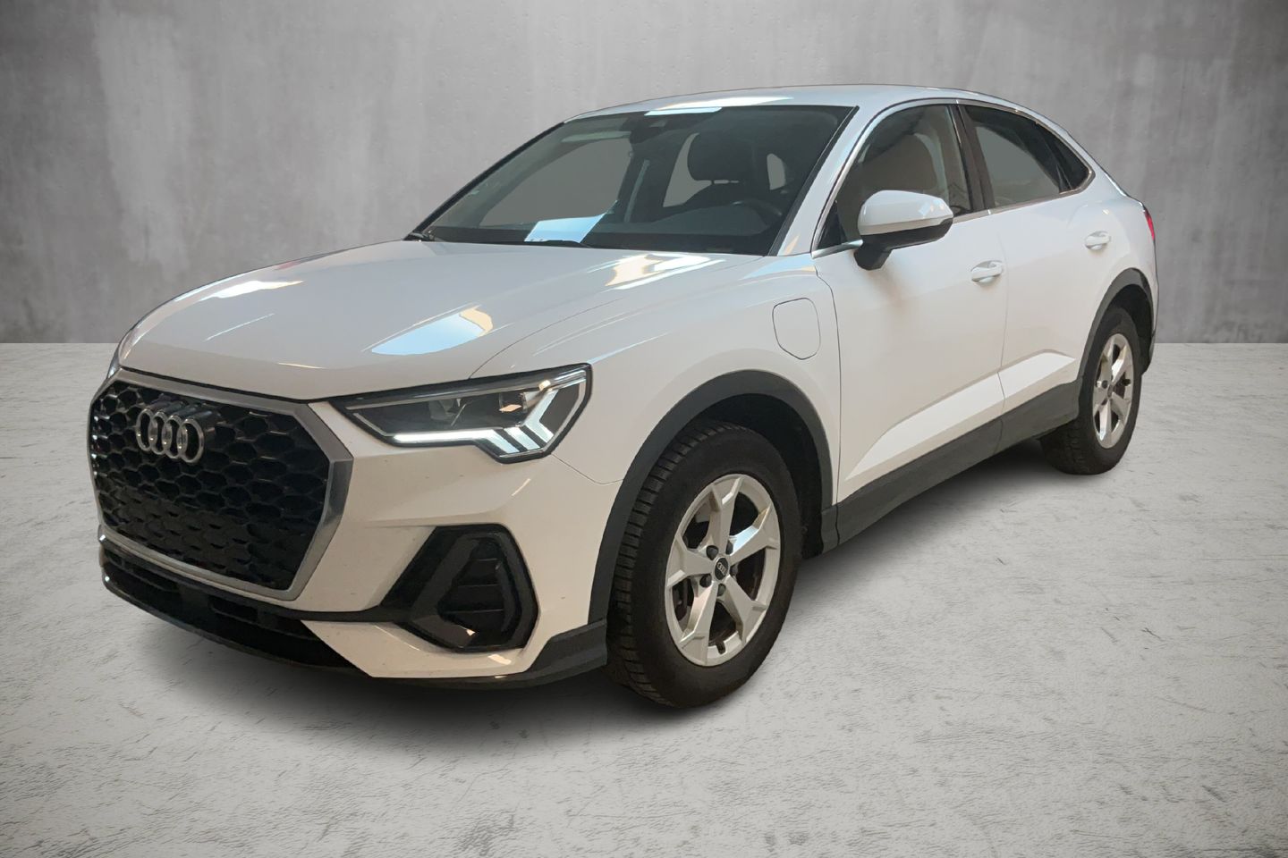 Audi Q3 Attitude