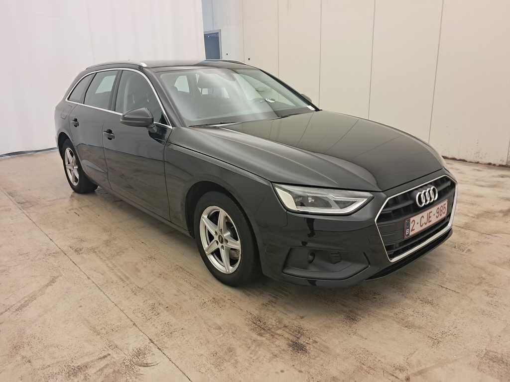 Audi A4 Avant 30 TDI Attraction