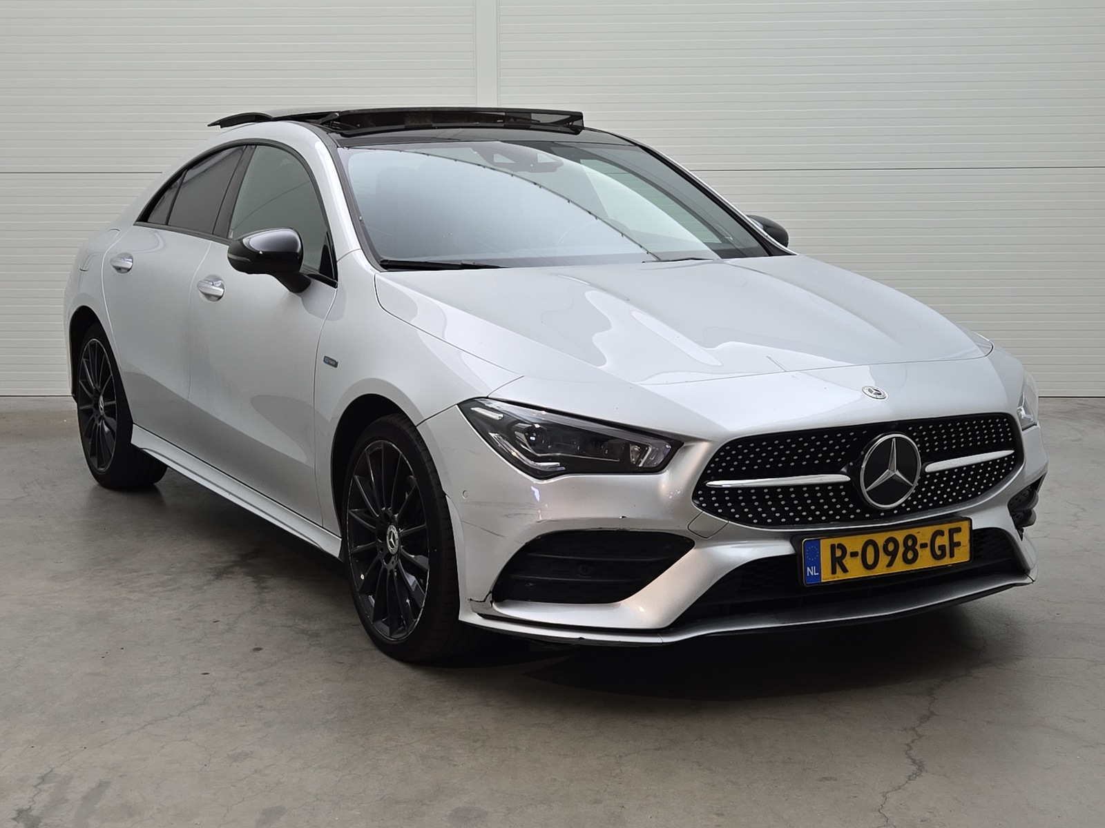 Mercedes-Benz CLA 250e Premium Plus
