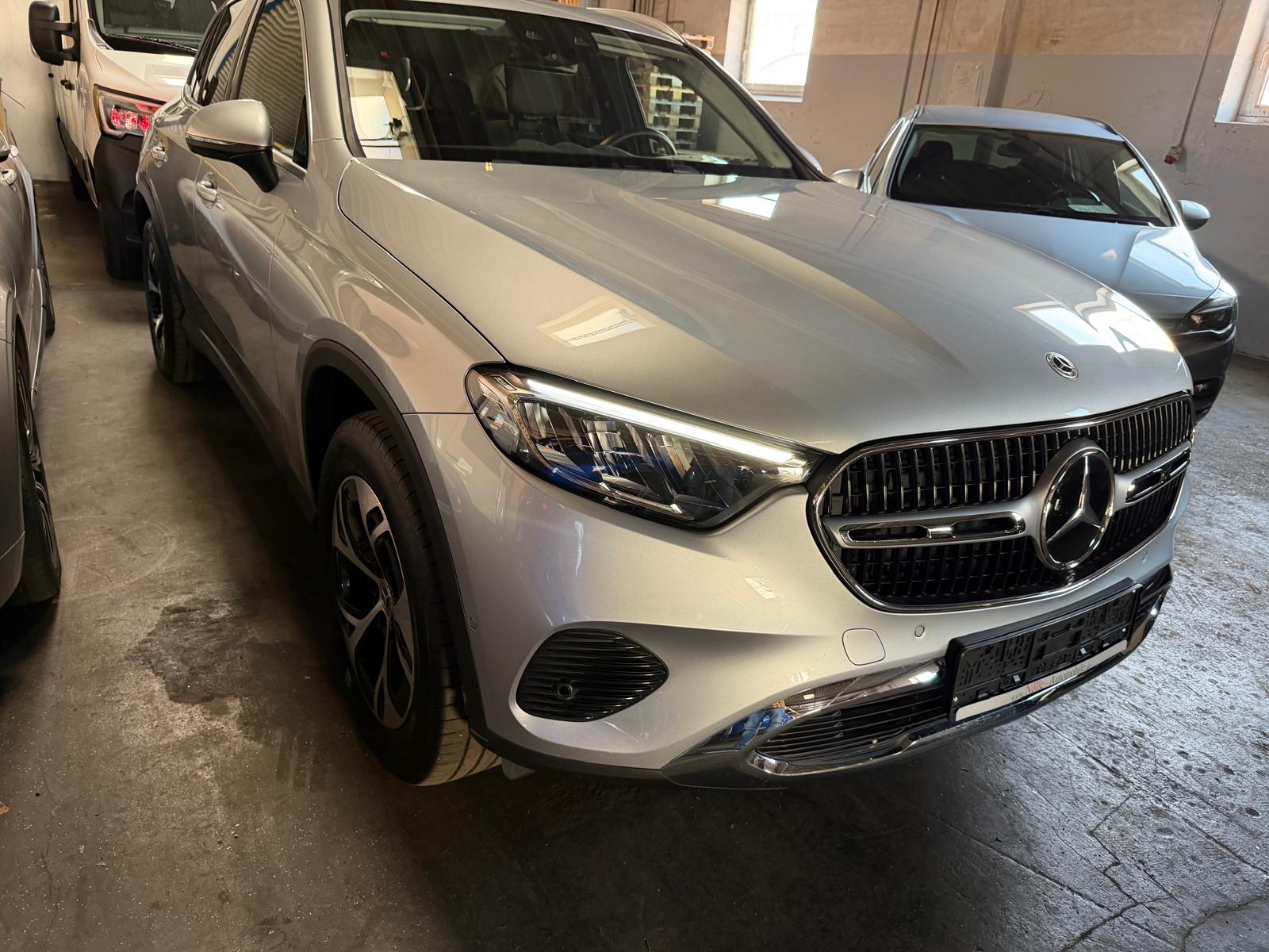 Mercedes-Benz GLC 400e Avantgarde Advanced