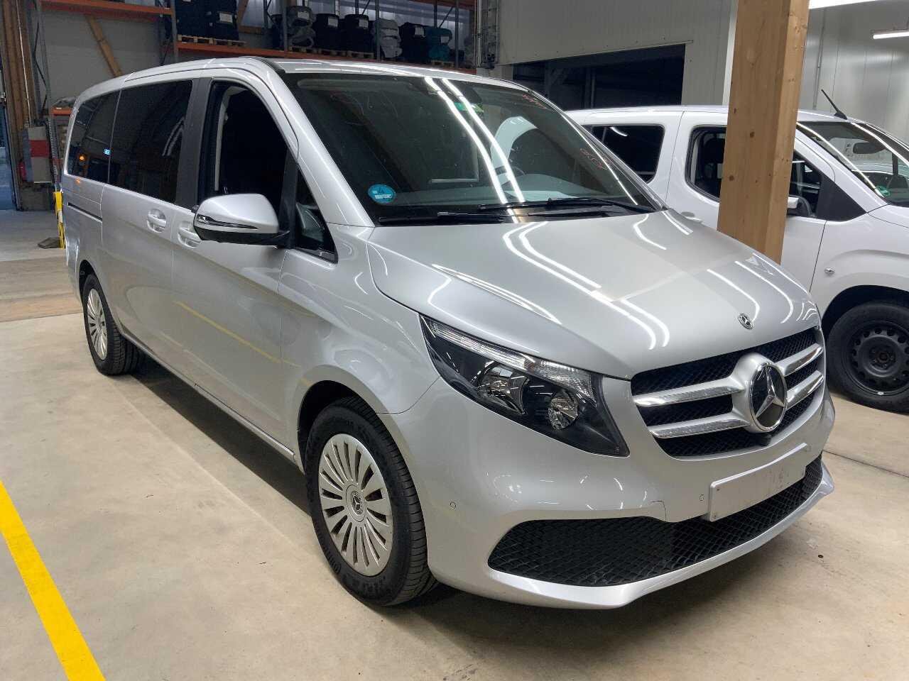 Mercedes-Benz V 220d