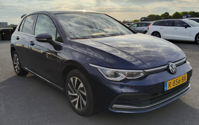 Volkswagen Golf 1.4 eTSI Style