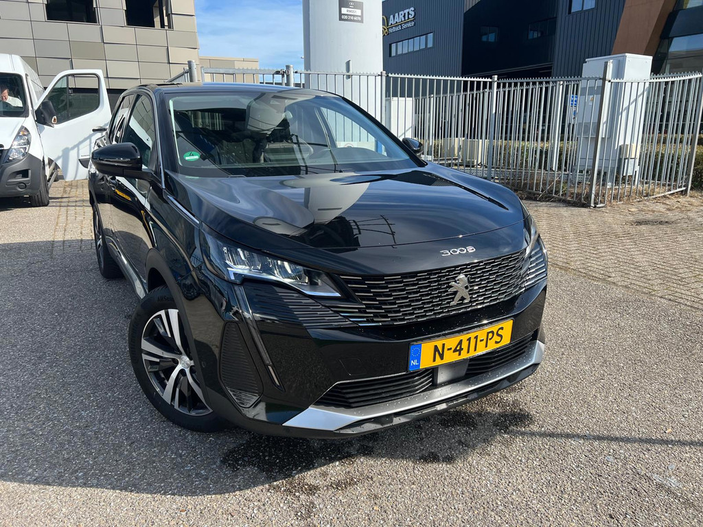 Peugeot 3008 1.2i Allure