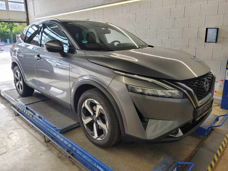 Nissan Qashqai 1.3 DIG-T N-connecta