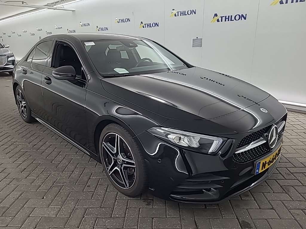 Mercedes-Benz A 180 Business Solution AMG