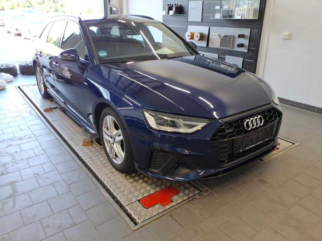 Audi A4 Avant 40 TDI S Line