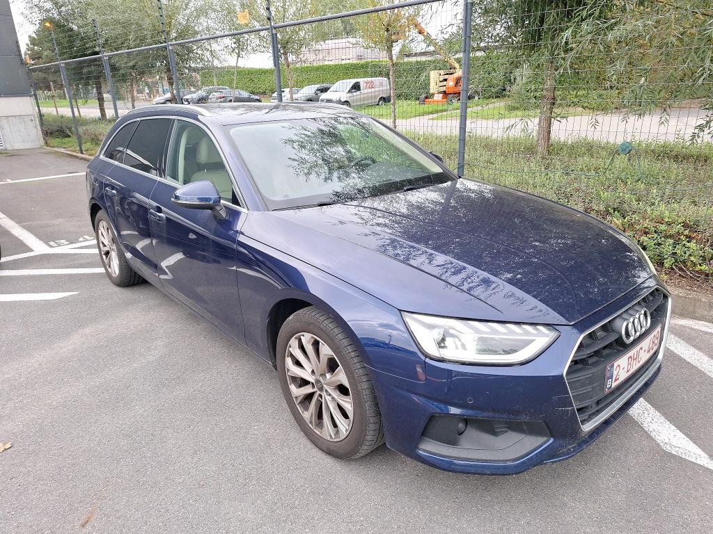 Audi A4 Avant 30 TDI Attraction