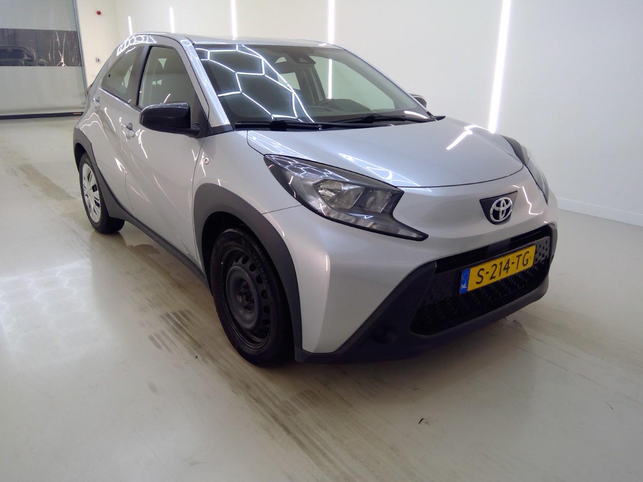 Toyota Aygo X 1.0 VVT-i Play