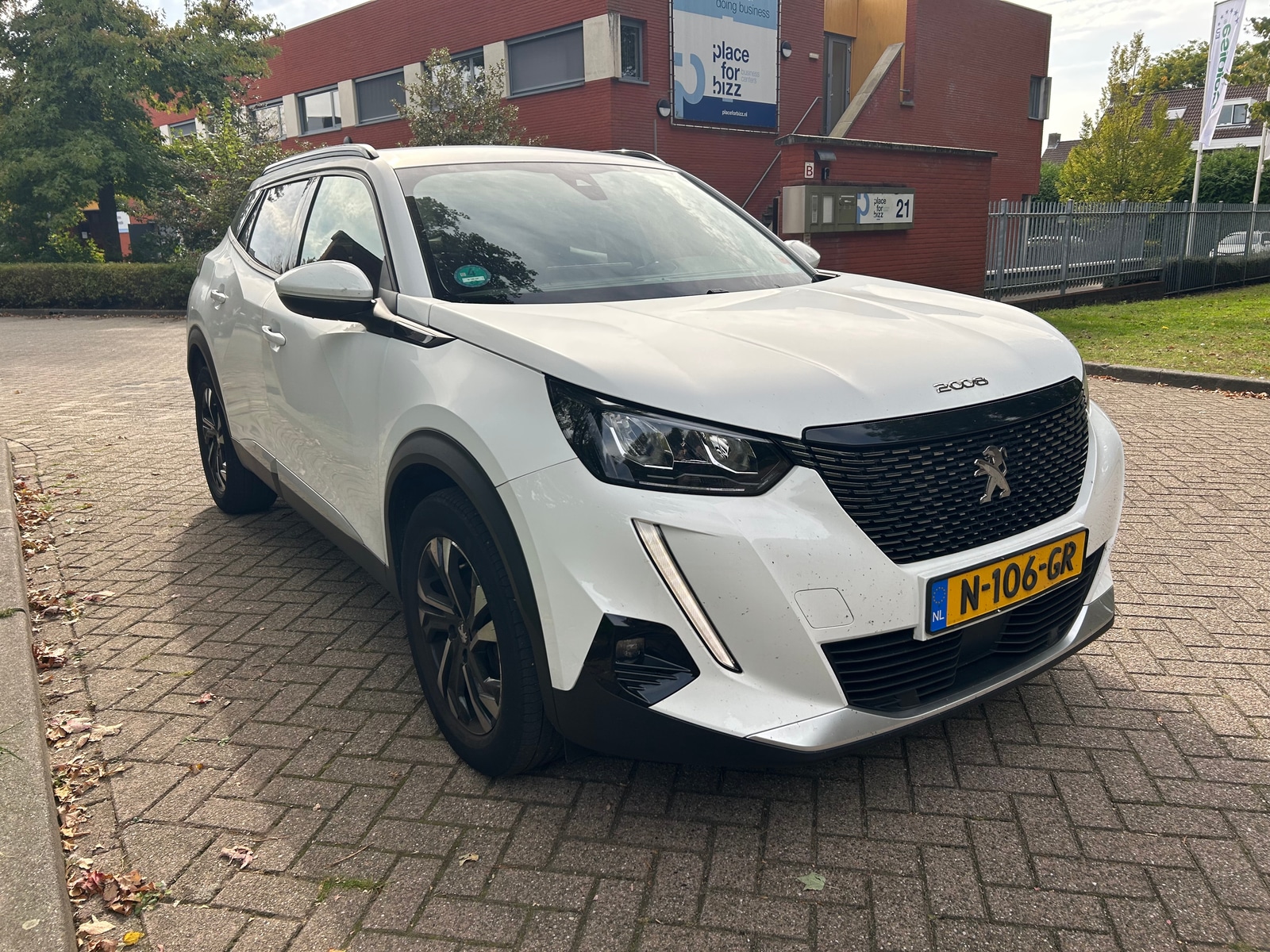 Peugeot 2008 1.2i Allure