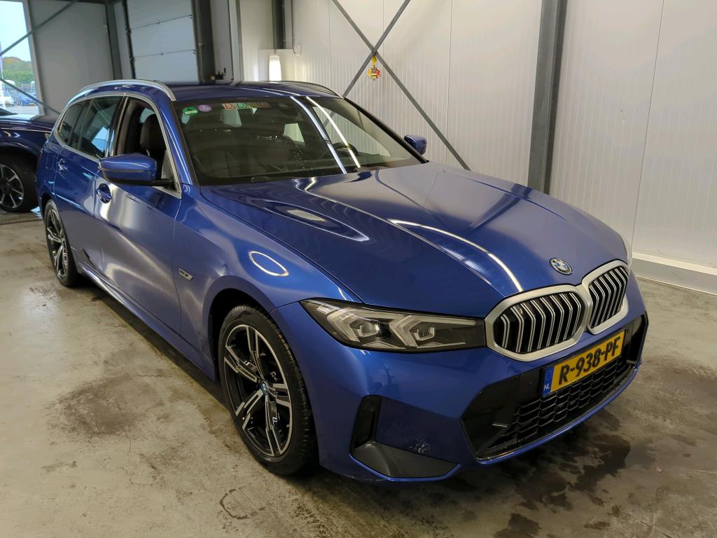 BMW 3 Series Touring 330e Business