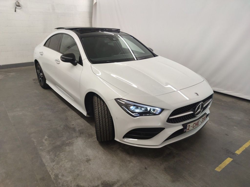 Mercedes-Benz CLA 250e AMG Line