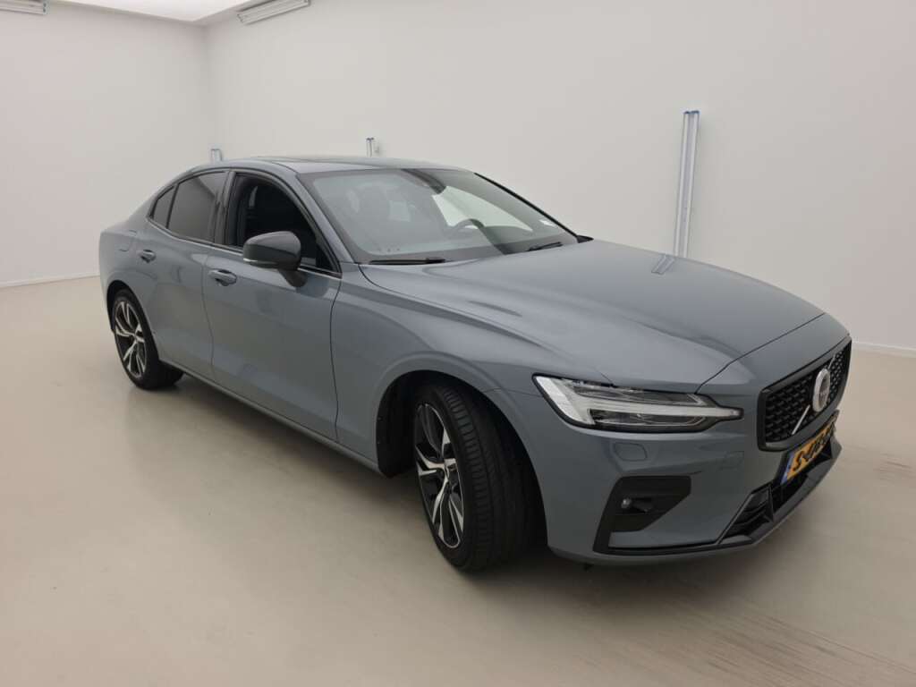 Volvo S60 B3 Ultimate Dark