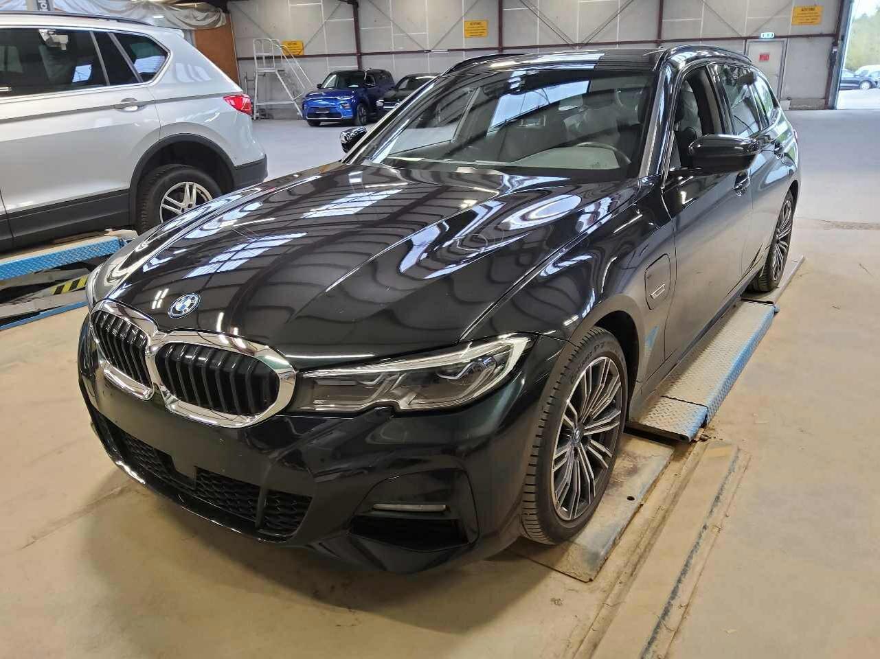 BMW 3 Series Touring 320e M Sport