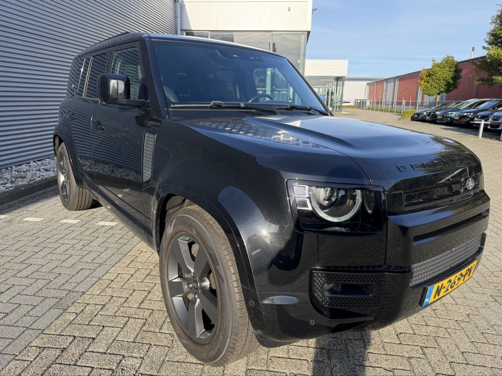 Land Rover Defender 110 X-Dynamic HSE