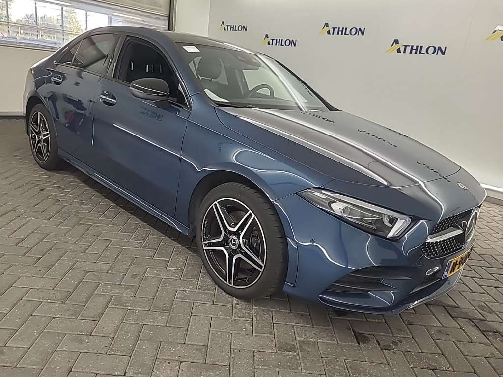 Mercedes-Benz A 250e Business Solution AMG