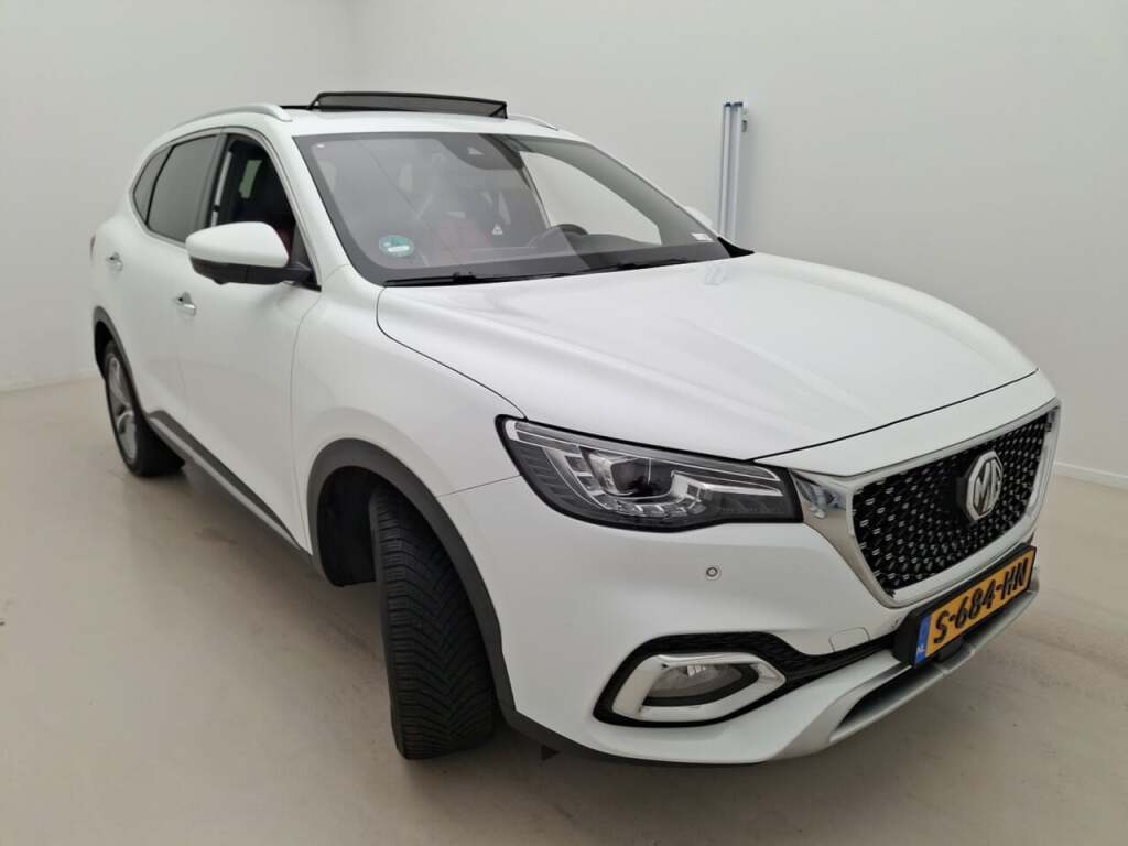 MG EHS 1.5 Luxury