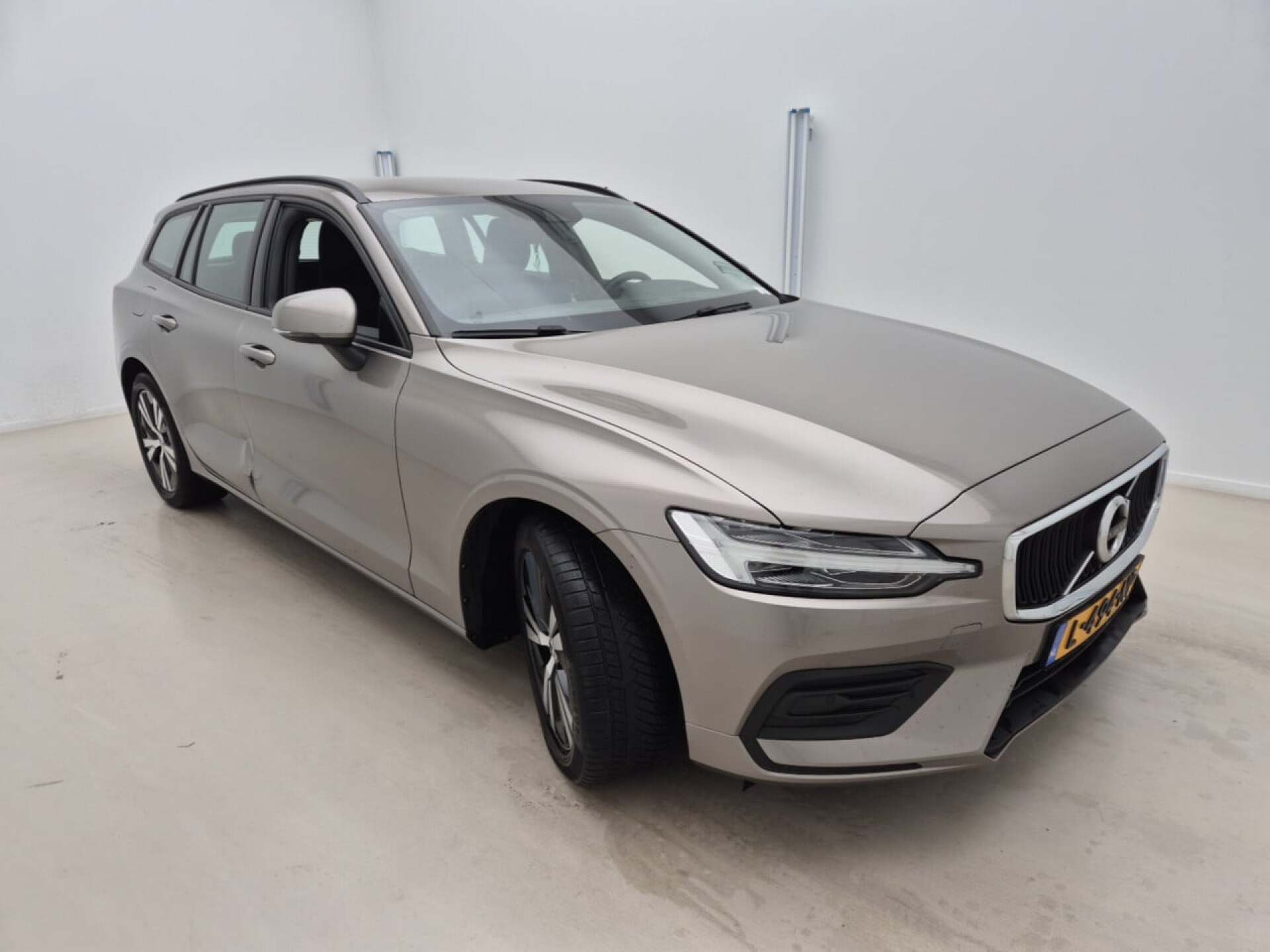 Volvo V60 B3 Momentum