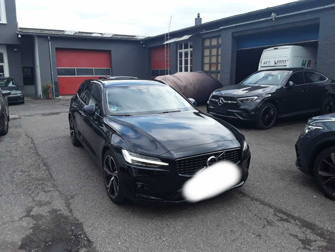 Volvo V60 B4 Plus Dark