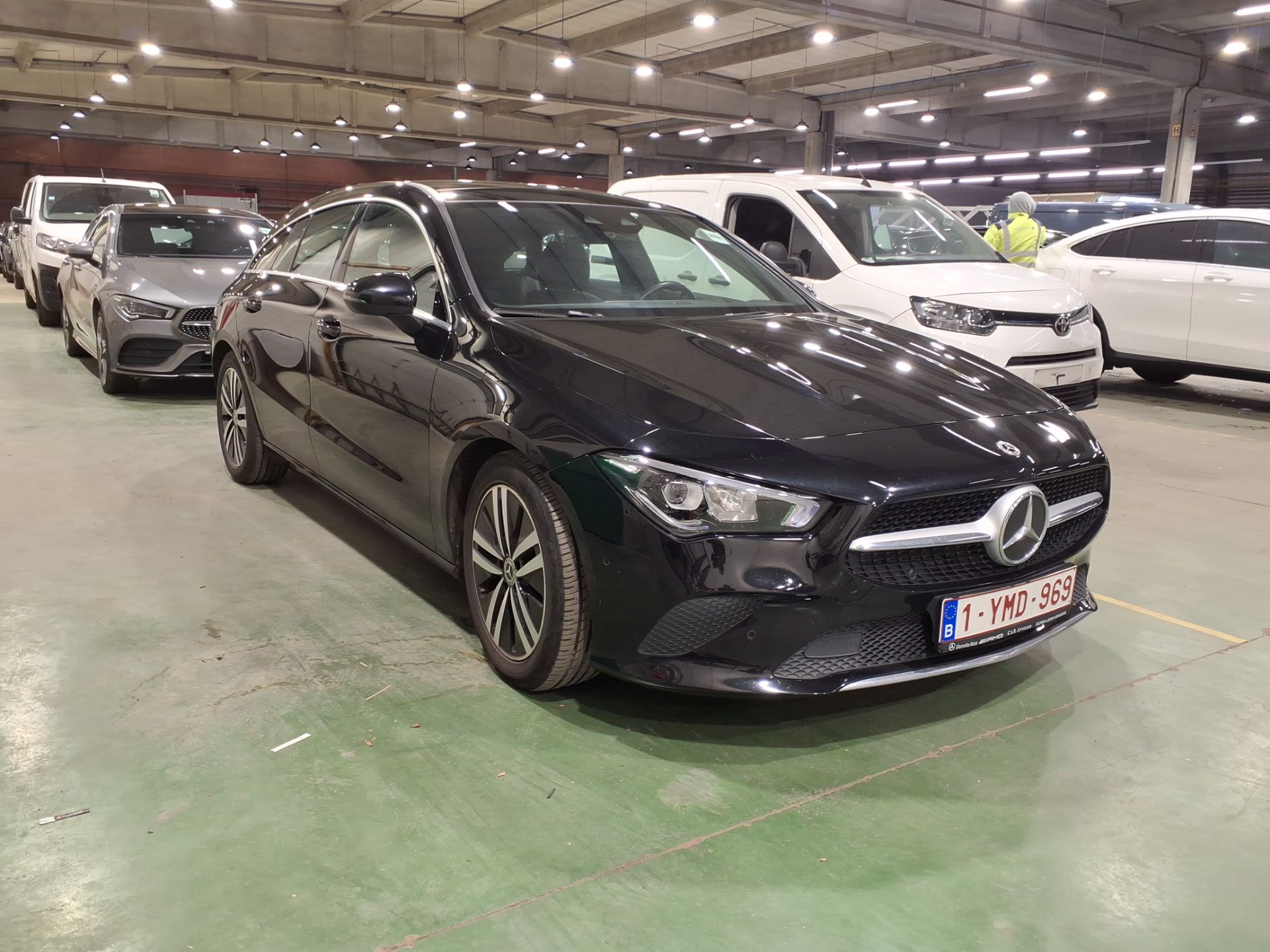 Mercedes-Benz CLA Shooting Brake 180d Business Solution