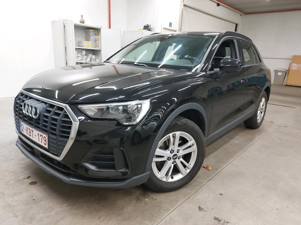 Audi Q3 35 TFSI Business