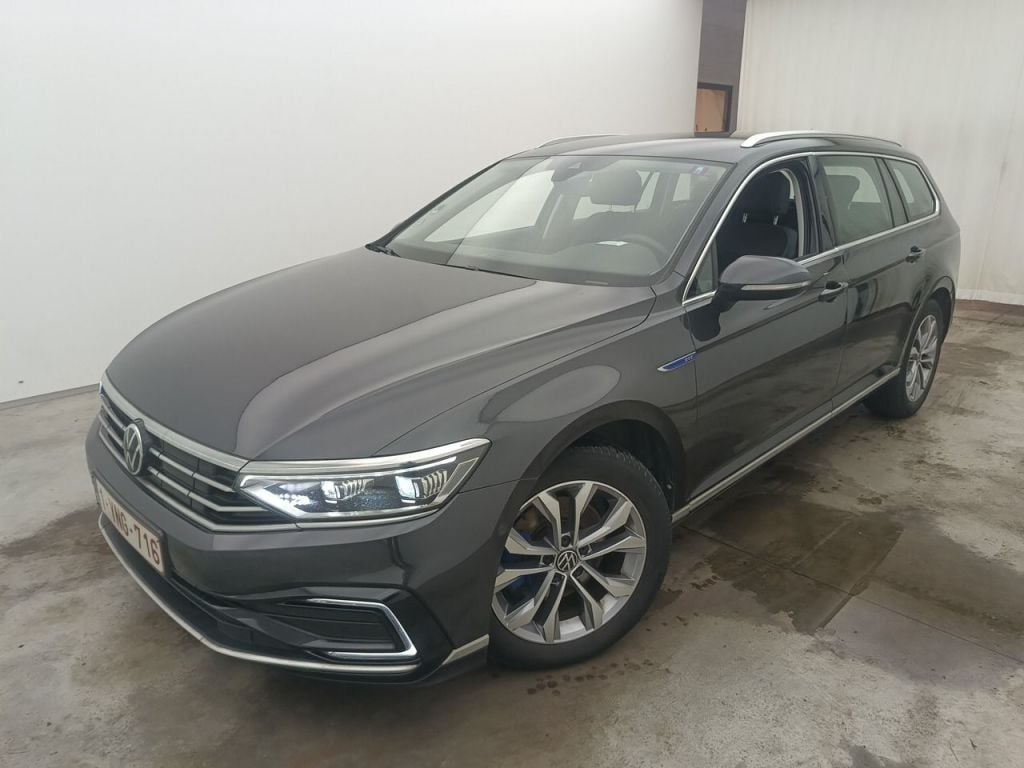 Volkswagen Passat Variant 1.4 TSI DSG6 GTE Business 5d
