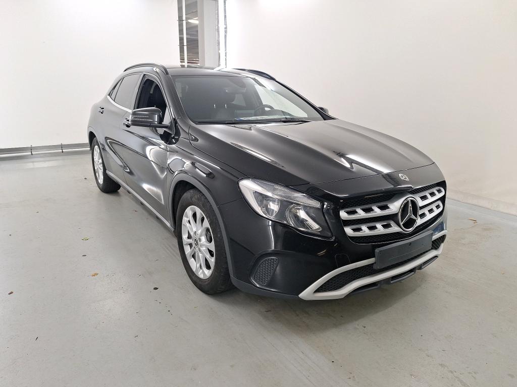 Mercedes-Benz GLA 200d Business Solution