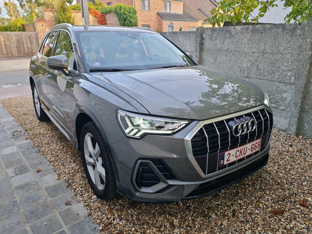 Audi Q3 45 TFSIe S Line