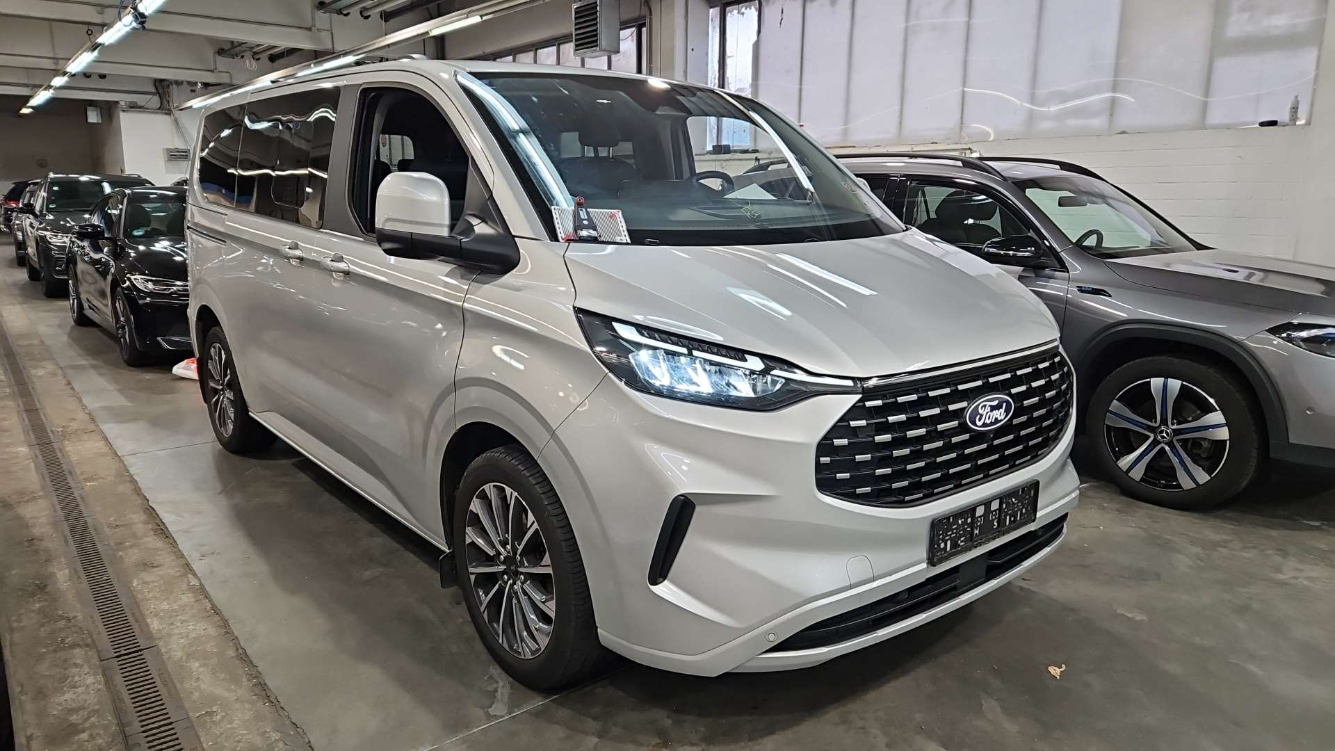 Ford Tourneo Custom L1H1 2.0 TDCi