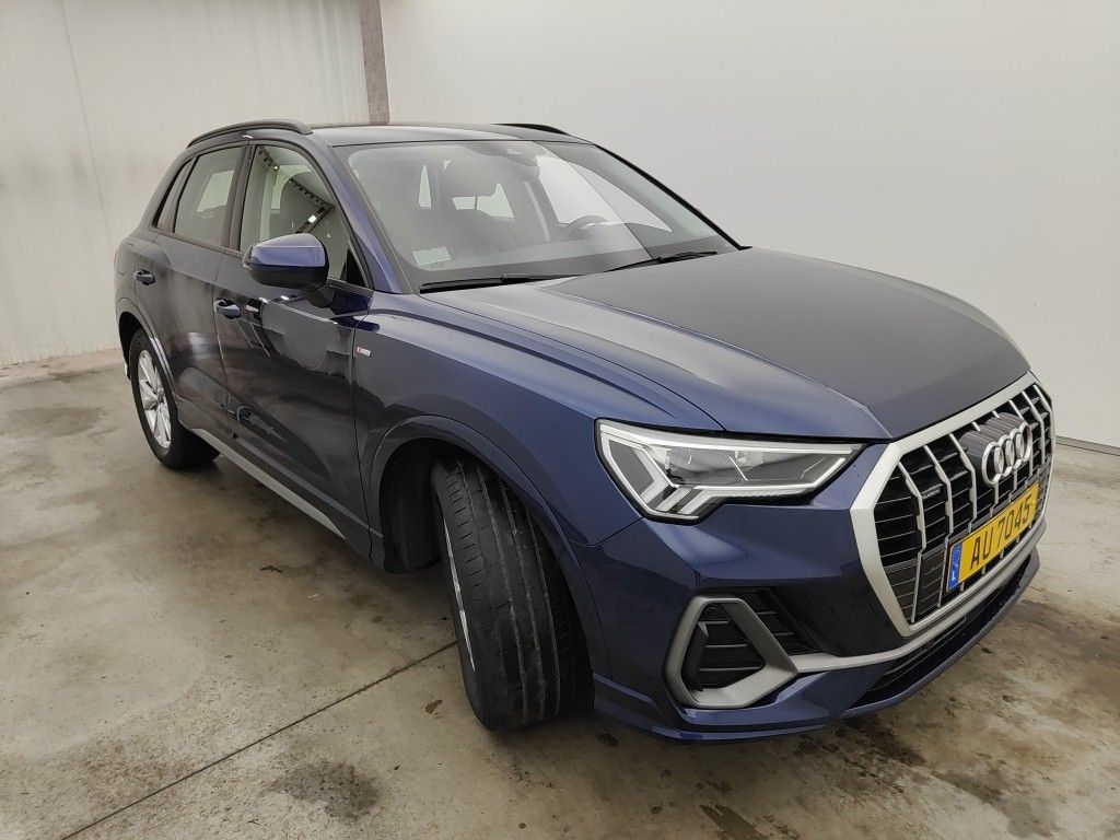 Audi Q3 40 TDI S Line