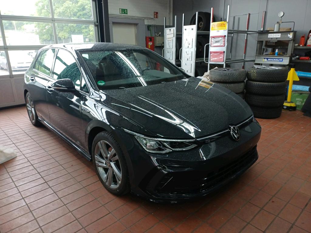 Volkswagen Golf 1.5 eTSI R-Line