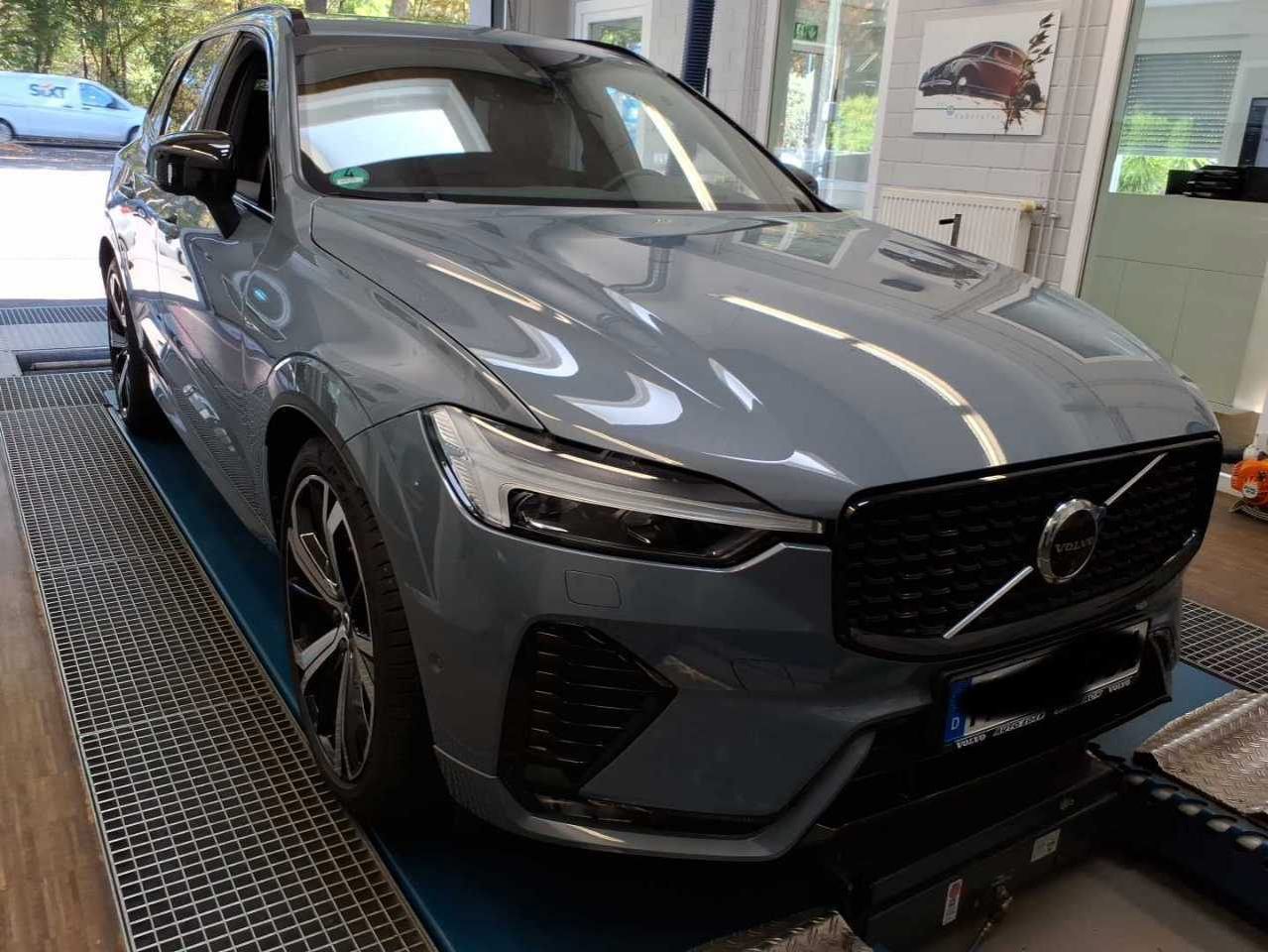 Volvo XC60 B5 Ultimate Dark