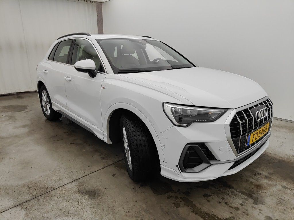 Audi Q3 40 TDI S Line