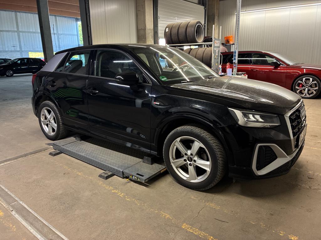 Audi Q2 30 TDI S Line