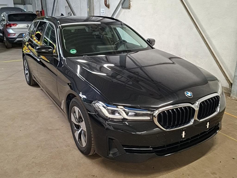 BMW 5 Series Touring 520d
