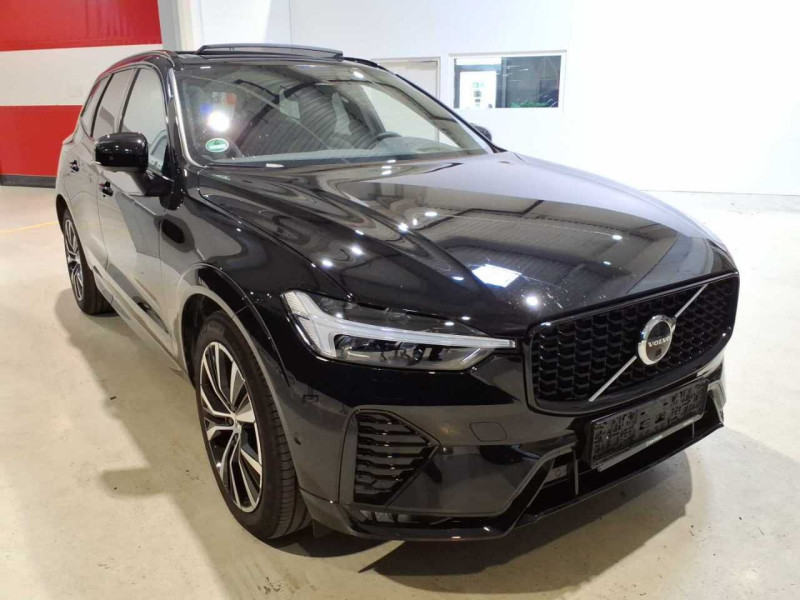 Volvo XC60 B5 Ultra Dark