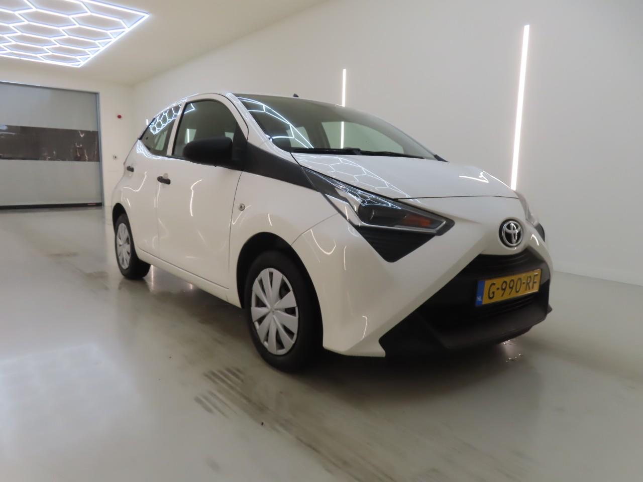 Toyota Aygo 1.0 VVT-i X-Fun