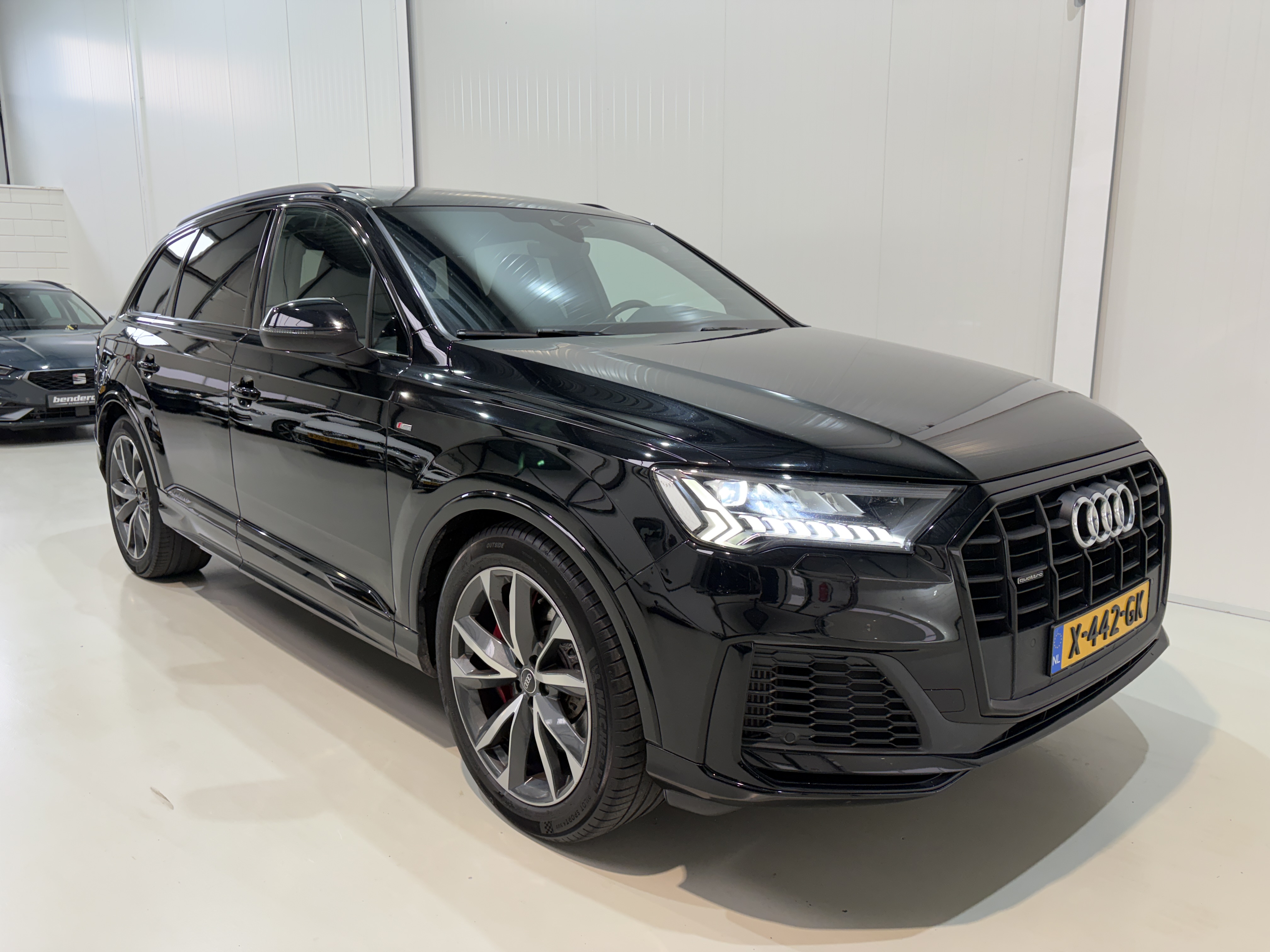 Audi Q7 60 TFSIe S Line