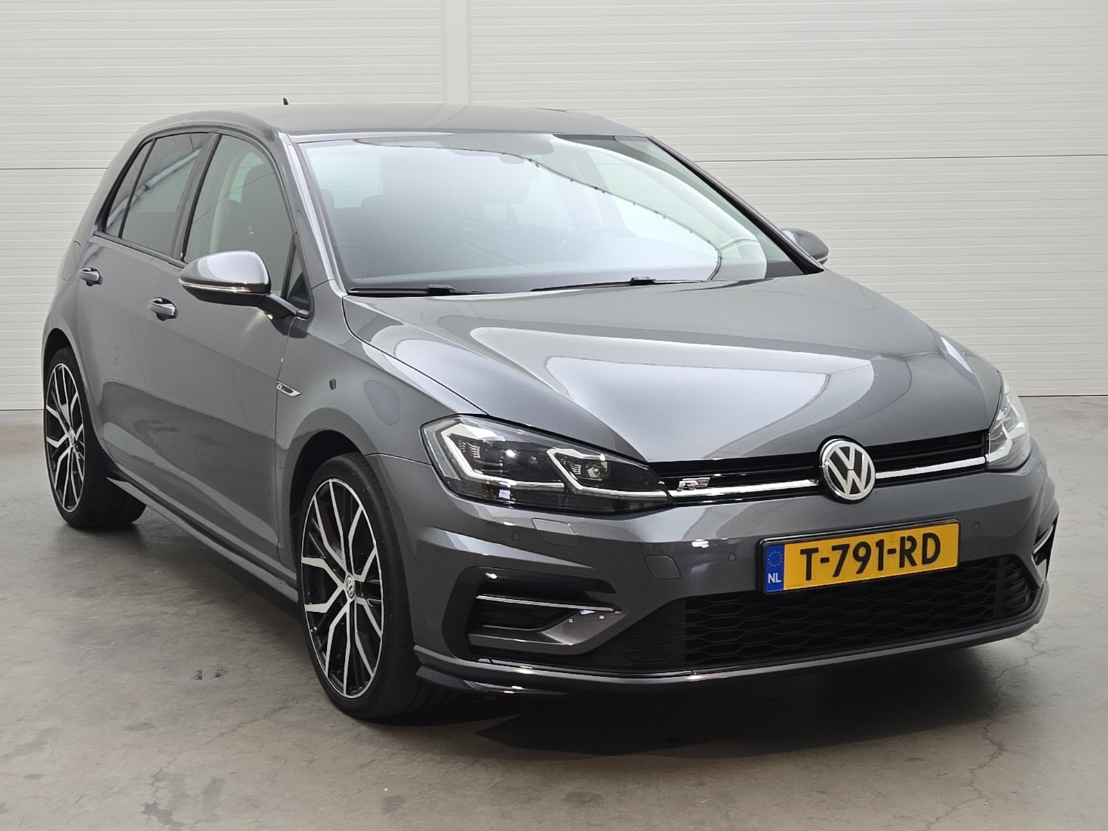 Volkswagen Golf 1.5 TSI Highline business R