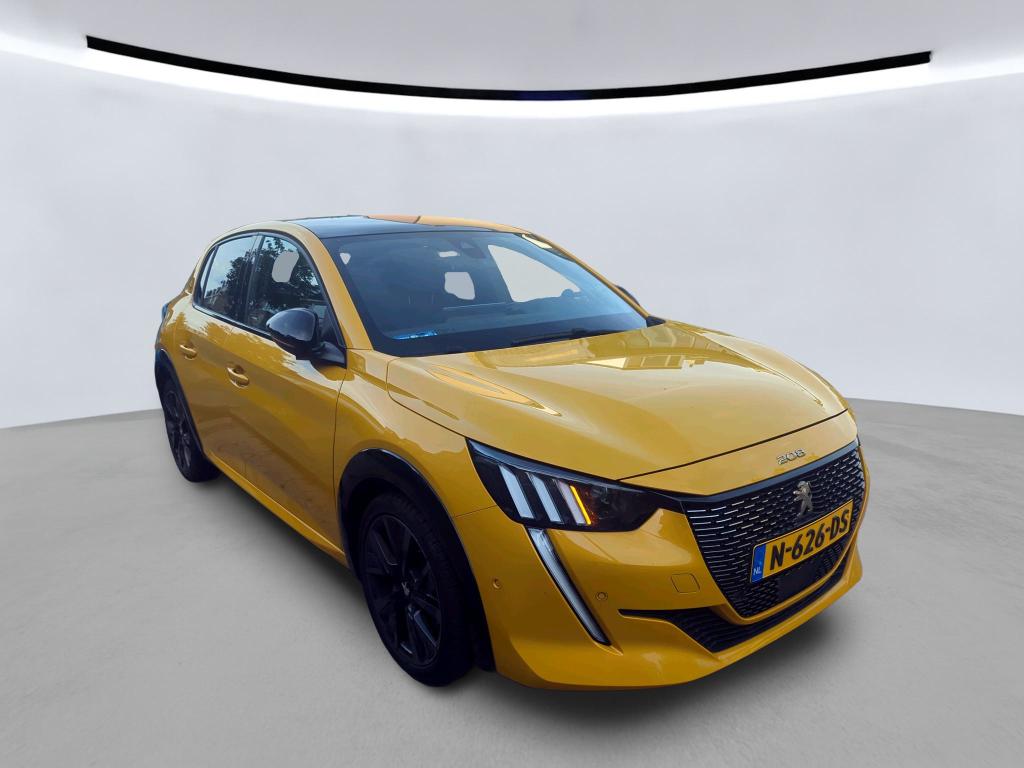Peugeot 208 1.2i GT