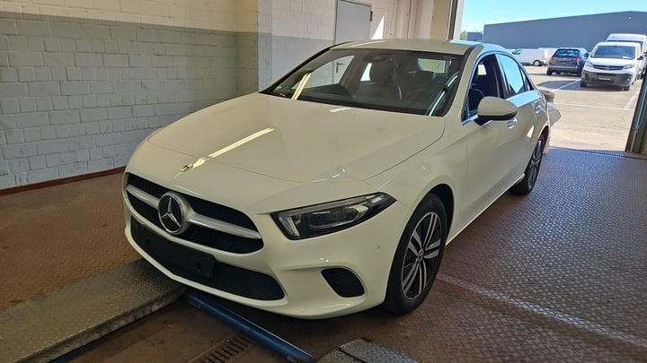 Mercedes-Benz A-Klasse A 250 e DCT