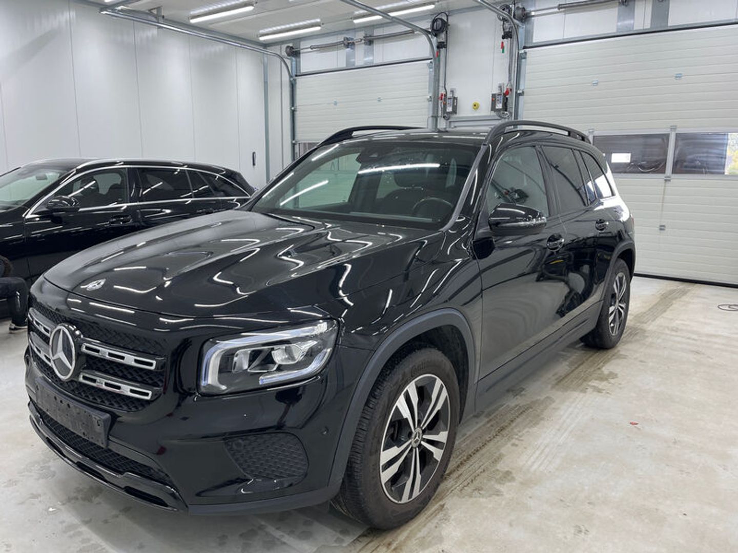 Mercedes-Benz GLB-Class Business