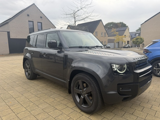Land Rover Defender 110 3.0 SE