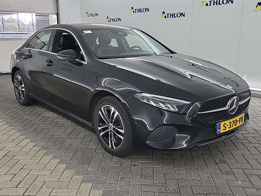 Mercedes-Benz A 250e Luxury Line