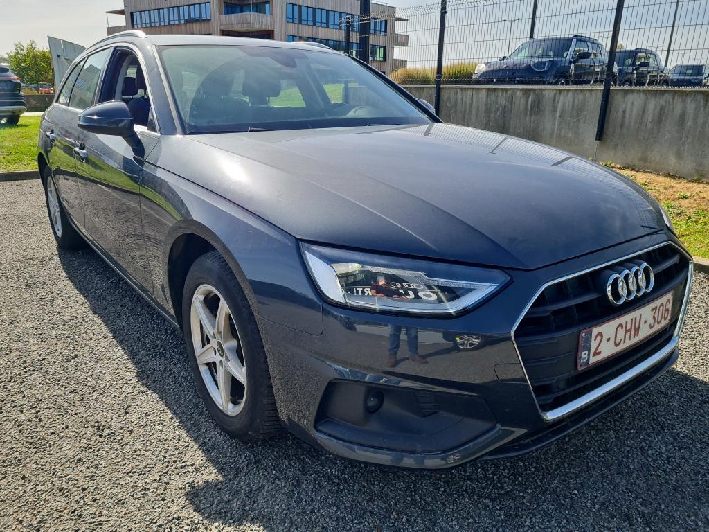 Audi A4 Avant 30 TDI Attraction