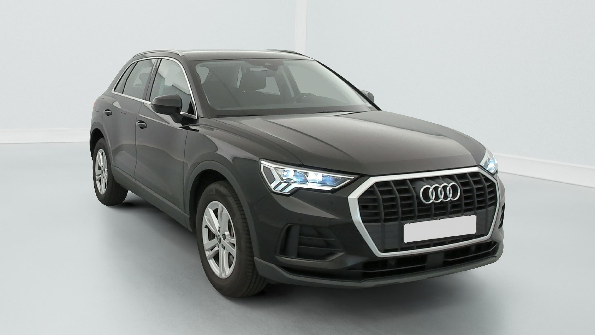 Audi Q3 45 TFSIe Business