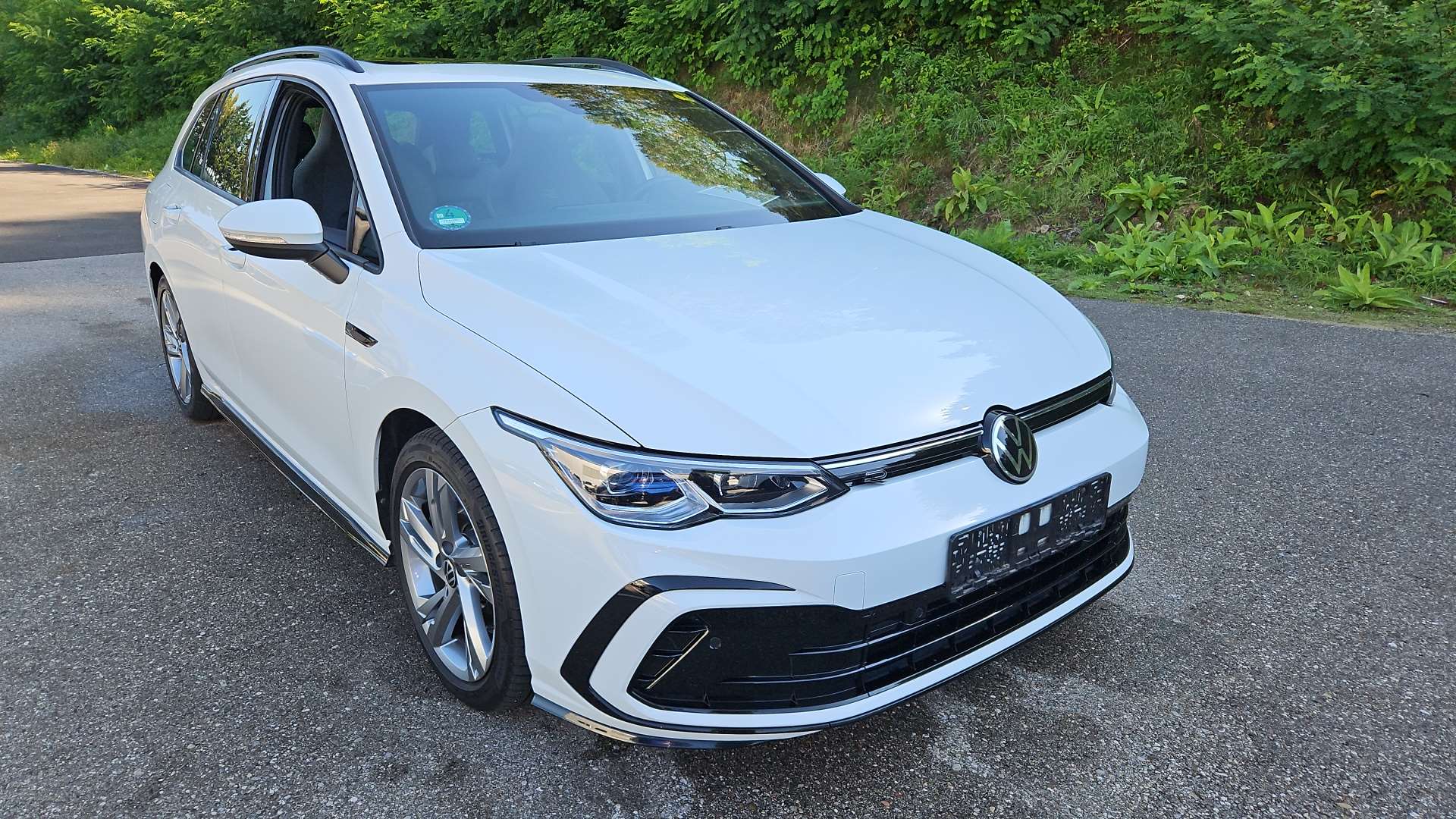 Volkswagen Golf Variant 2.0 TDI R-Line